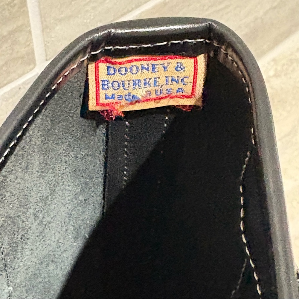 Dooney & Bourke Black Bucket Handbag - Picture 6 of 10